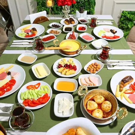 Bayrak Grand Hotel 4*